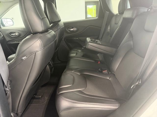 2021 Jeep Cherokee Altitude
