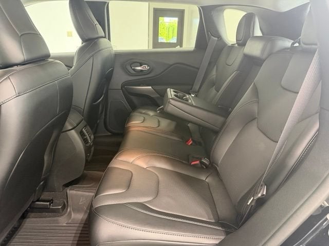 2022 Jeep Cherokee Latitude Lux