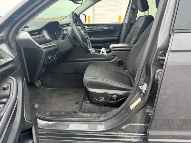 2022 Jeep Grand Cherokee L Laredo