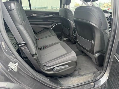 2022 Jeep Grand Cherokee L Laredo