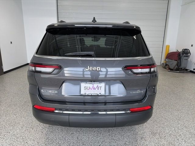 2022 Jeep Grand Cherokee L Laredo