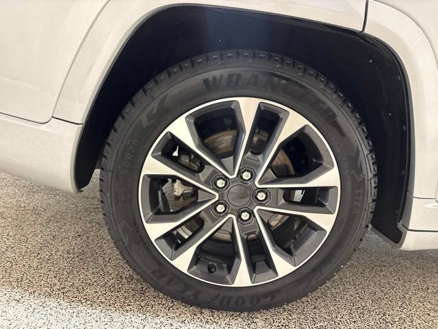 2023 Jeep Grand Cherokee L Overland