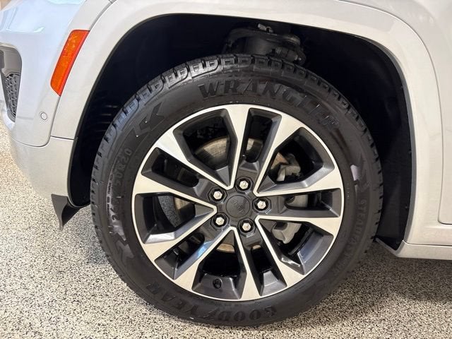 2023 Jeep Grand Cherokee L Overland