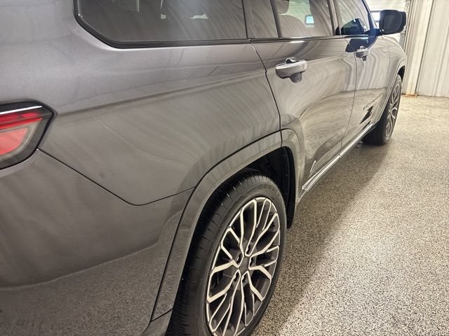 2024 Jeep Grand Cherokee L Summit