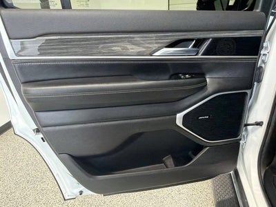 2022 Jeep Wagoneer Series III