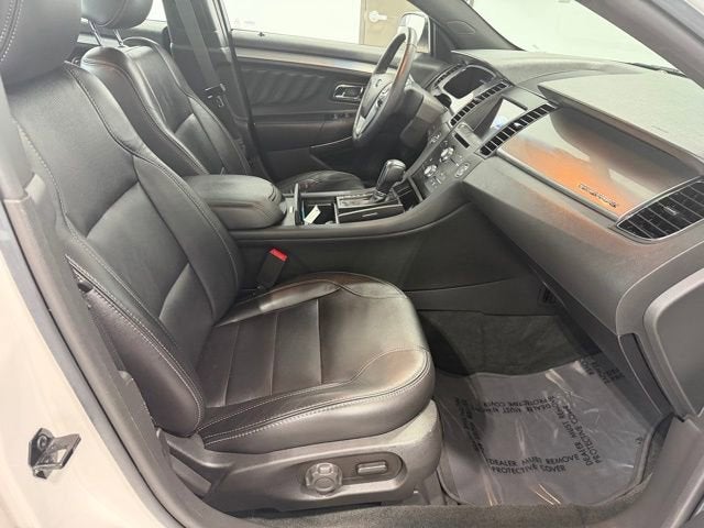 2016 Ford Taurus SEL