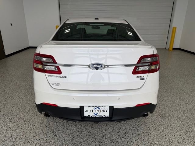 2016 Ford Taurus SEL