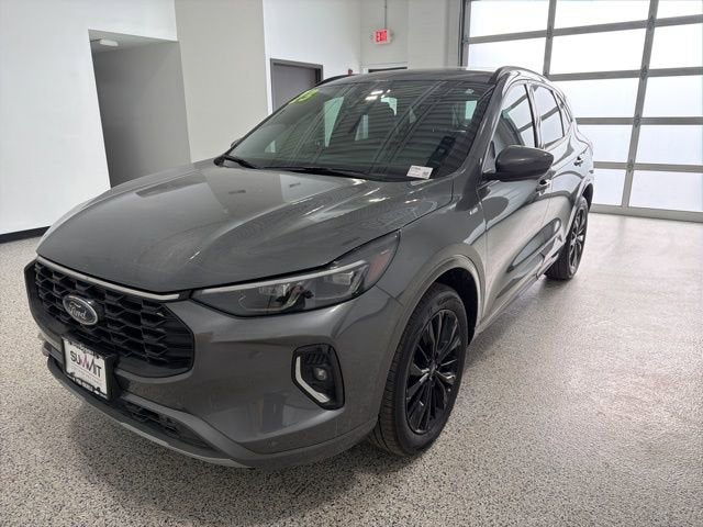 2023 Ford Escape ST-Line Elite