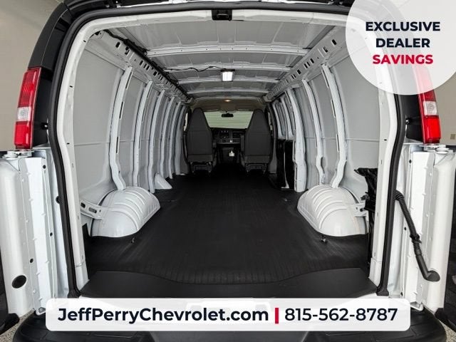 2026 Chevrolet Express Cargo WT