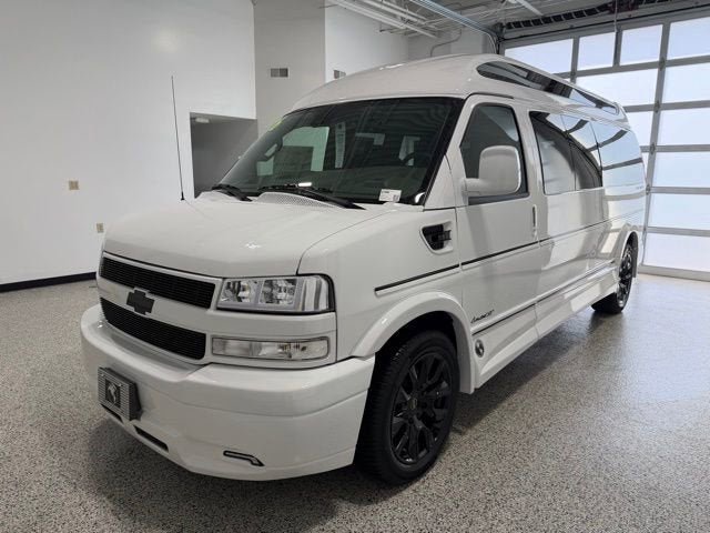 2026 Chevrolet Express Cargo WT