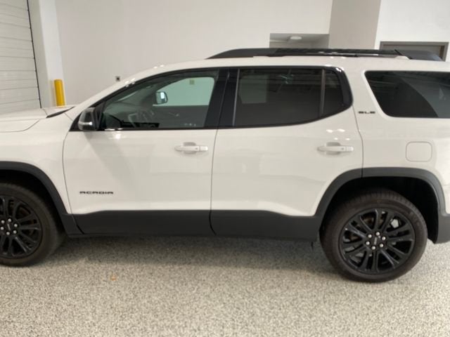 2022 GMC Acadia SLE