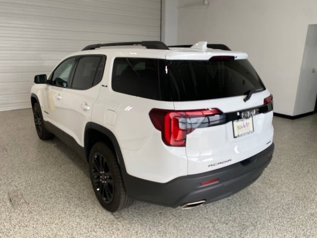 2022 GMC Acadia SLE