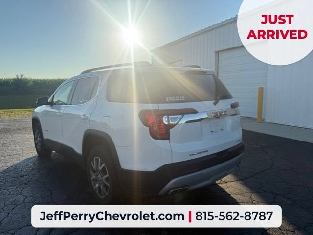 2023 GMC Acadia SLT
