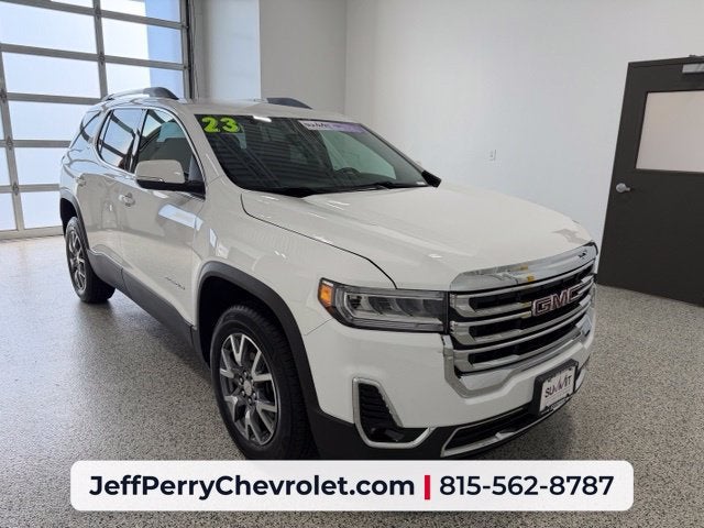 2023 GMC Acadia SLT