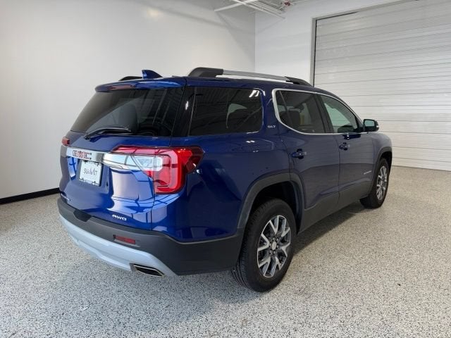 2023 GMC Acadia SLT