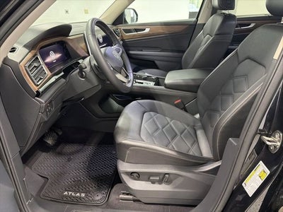 2024 Volkswagen Atlas 2.0T SE w/Technology