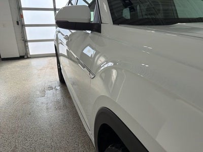 2021 Volkswagen Atlas 3.6L V6 SE w/Technology R-Line