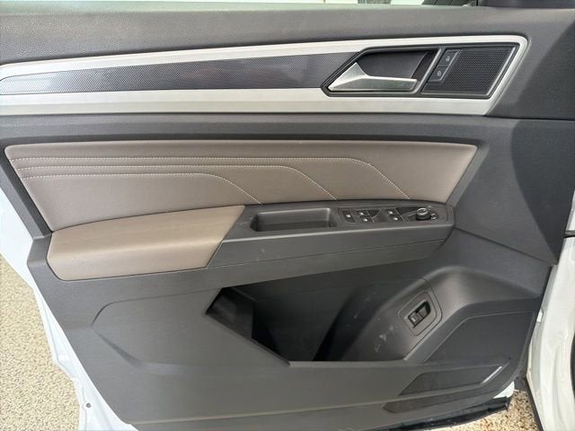 2021 Volkswagen Atlas 3.6L V6 SE w/Technology R-Line