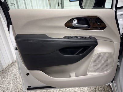 2024 Chrysler Pacifica Limited