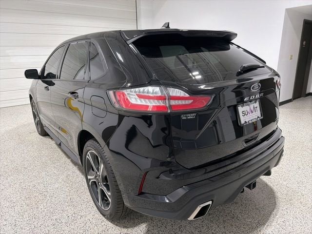 2022 Ford Edge ST