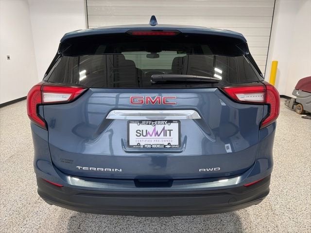 2024 GMC Terrain SLE