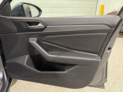 2023 Volkswagen Jetta SE