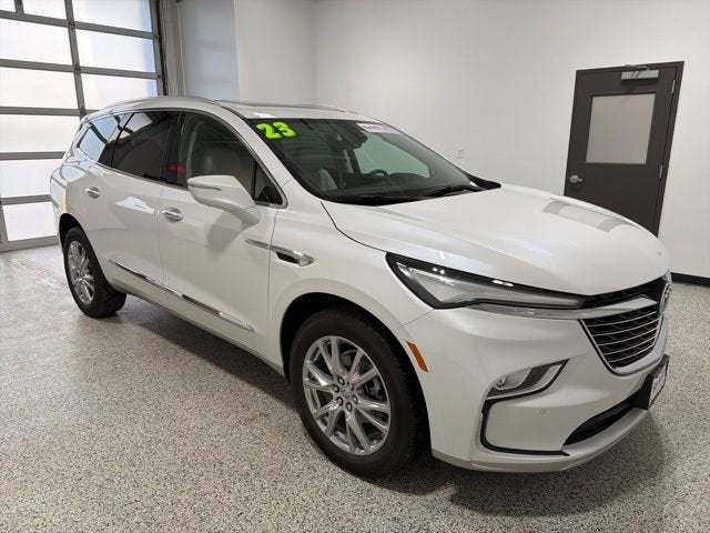 2023 Buick Enclave Premium