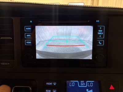 2017 Toyota Sienna XLE Auto Access Seat