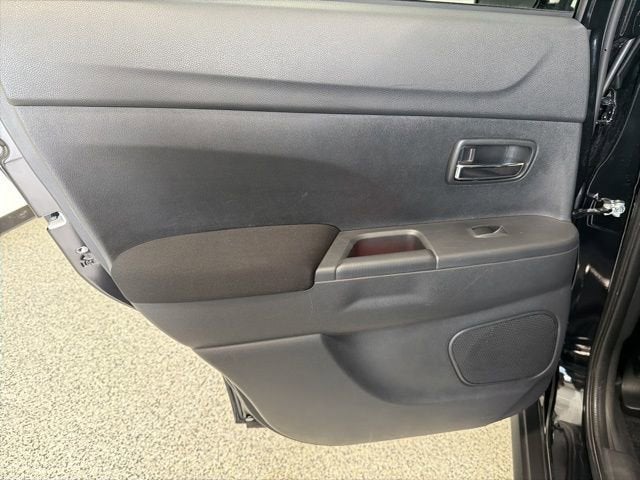 2024 Mitsubishi Outlander Sport S