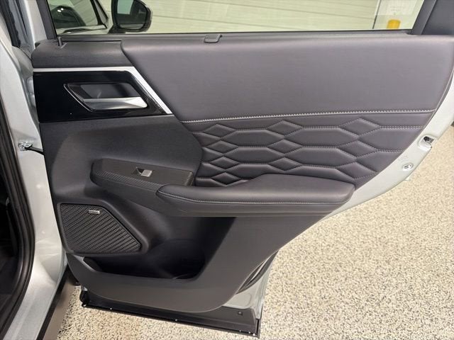 2025 Mitsubishi Outlander SEL