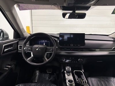 2025 Mitsubishi Outlander SEL