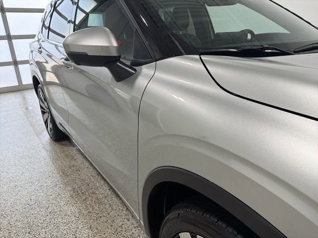 2025 Mitsubishi Outlander SEL