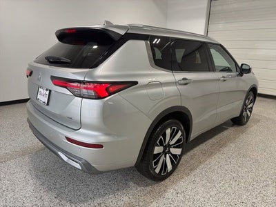 2025 Mitsubishi Outlander SEL