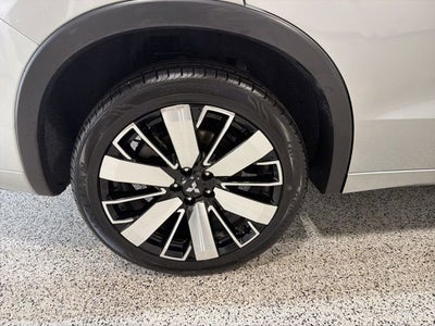 2025 Mitsubishi Outlander SEL