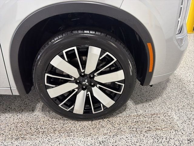 2025 Mitsubishi Outlander SEL