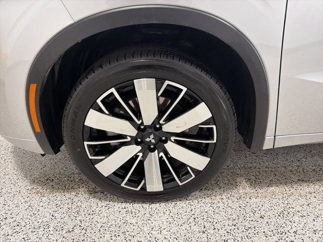 2025 Mitsubishi Outlander SEL