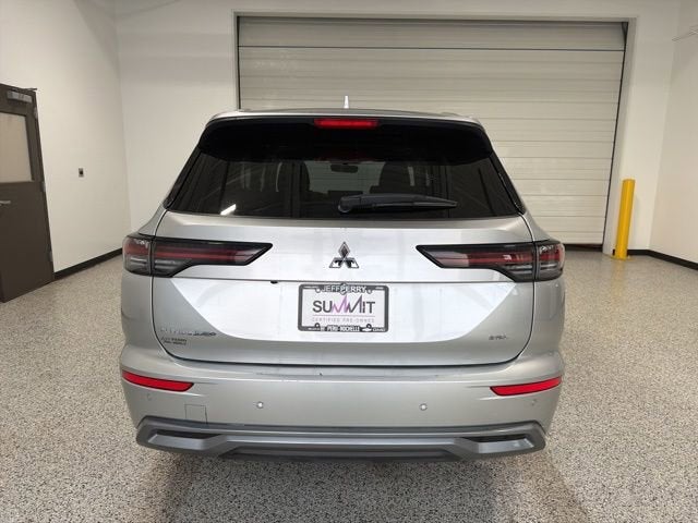 2025 Mitsubishi Outlander SEL