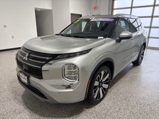 2025 Mitsubishi Outlander SEL