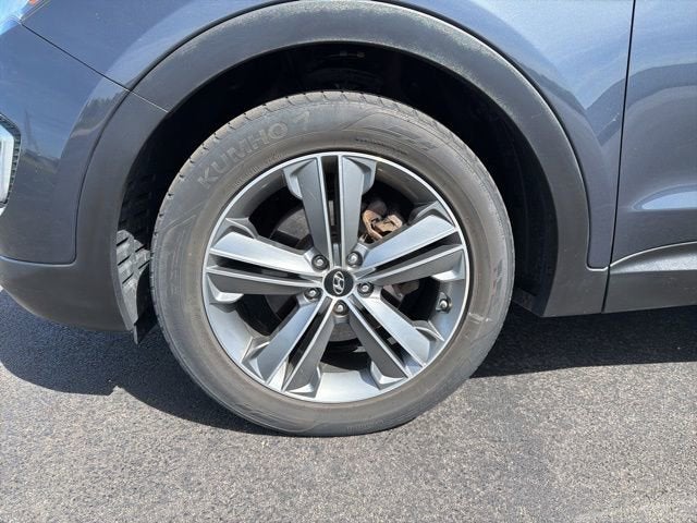 2016 Hyundai Santa Fe SE